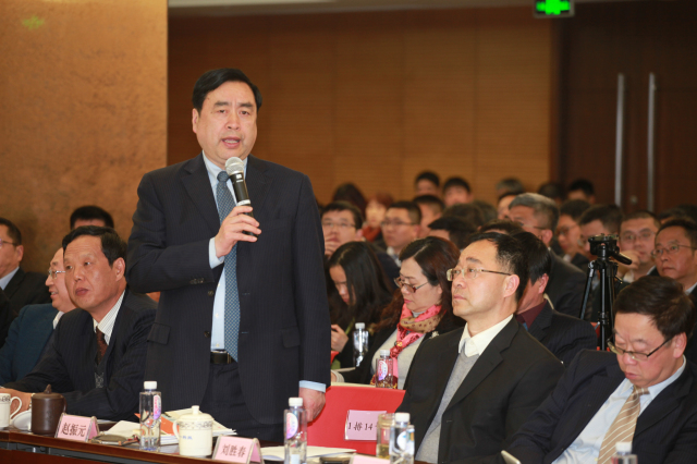 1496482836524682.jpg 6-趙振元同志對發(fā)言的四個(gè)部門做點(diǎn)評(píng).jpg