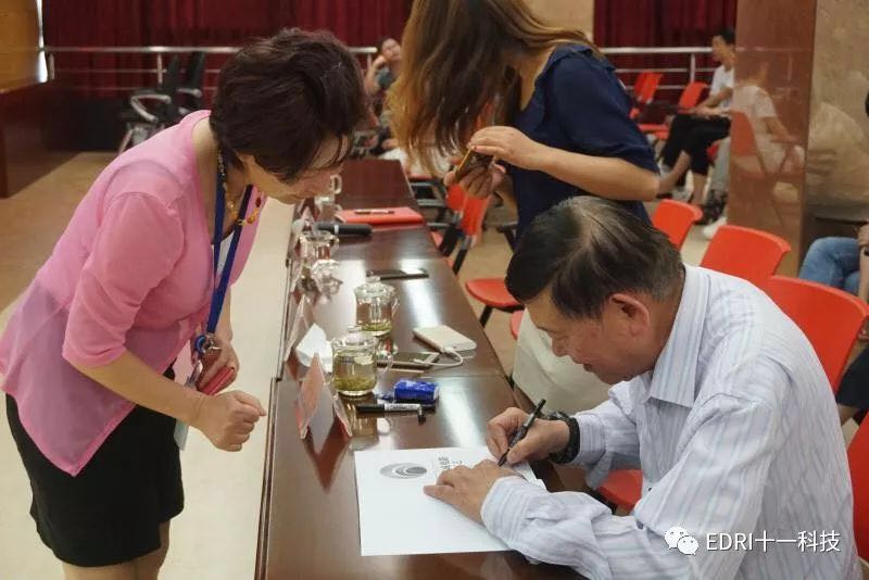 1529910493817989.jpg 18.jpg