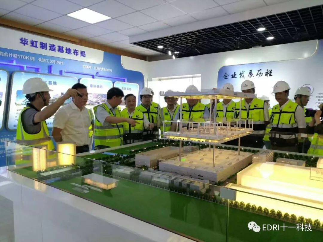 1534236079569053.jpg 2.jpg